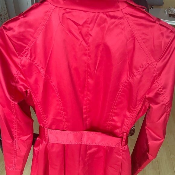 Guess Spring Trench - Picture 8 of 8